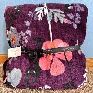 NWT Vera Bradley plush throw blanket